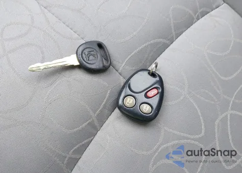 2004 Saturn Vue V6 из США, поврежденный, VIN 5GZCZ53464S880399